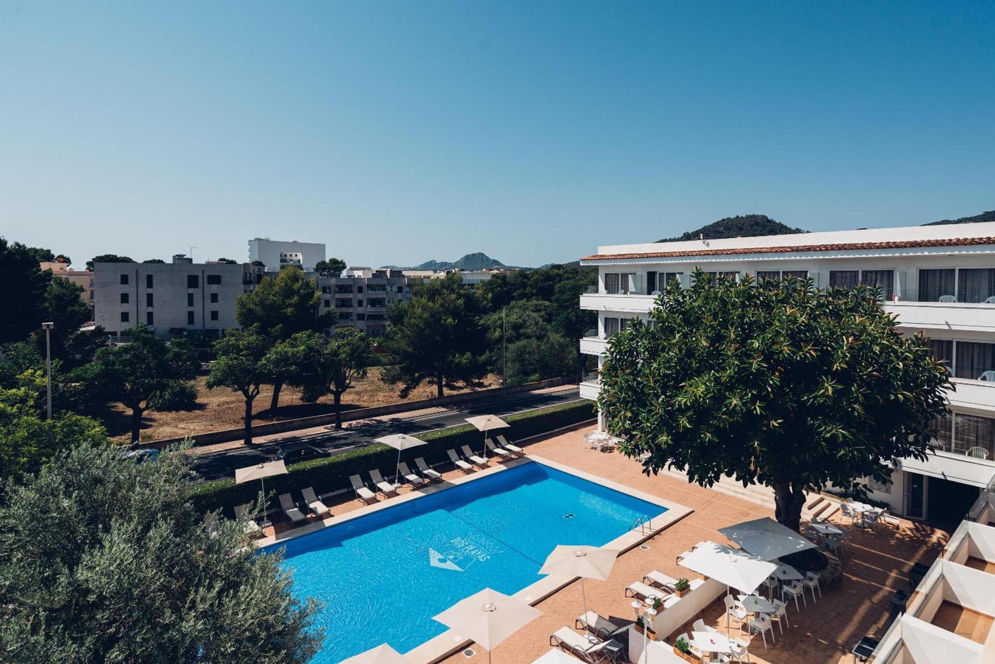 Отель Thb Dos Playas - Adults Only Кала Ратьяда Экстерьер фото