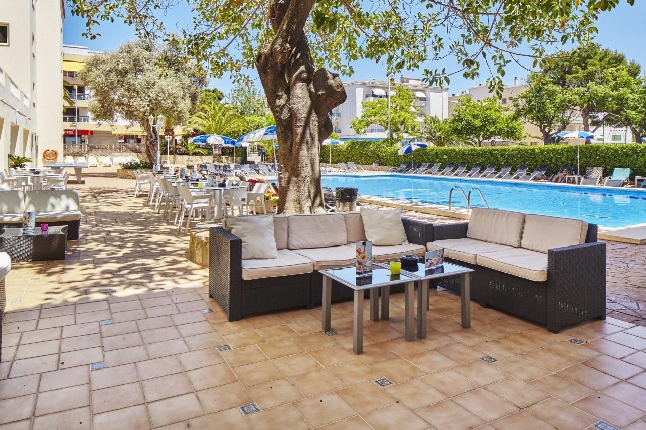 Отель Thb Dos Playas - Adults Only Кала Ратьяда Экстерьер фото