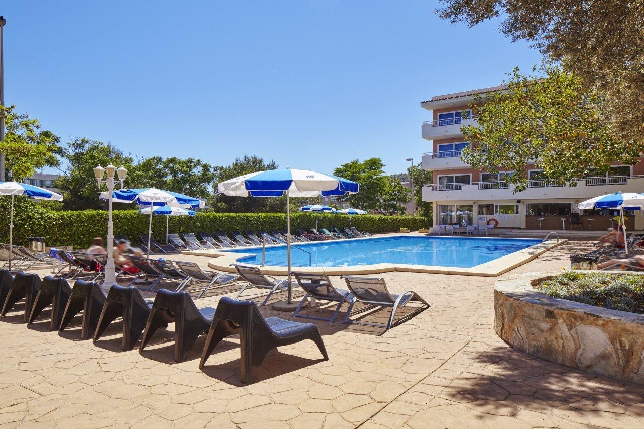 Отель Thb Dos Playas - Adults Only Кала Ратьяда Экстерьер фото